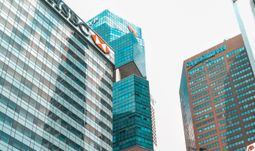 HSBC “on track” to boost Singapore headcount as global jobs tumble