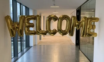 Balloons that say welcome 