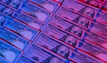 Asset manager paying nearly $400k per head hikes compensation amdist AI rollout 