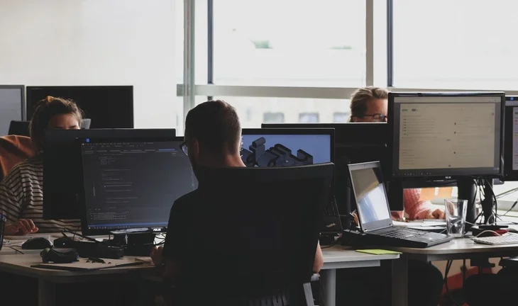 This is how much Palantir will pay you in London