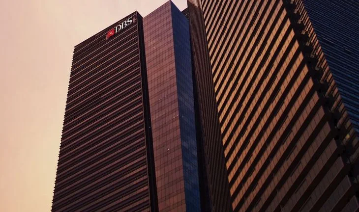 DBS boosts pay 10% amid record annual profit
