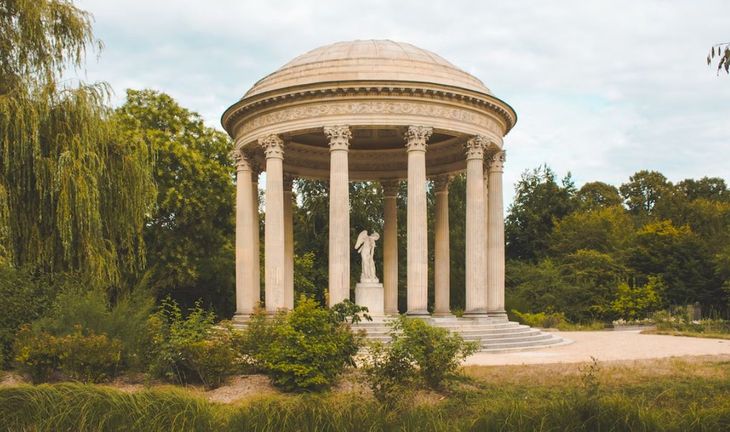 What next for Crispin Odey’s eclectic aristocrats on £390k?