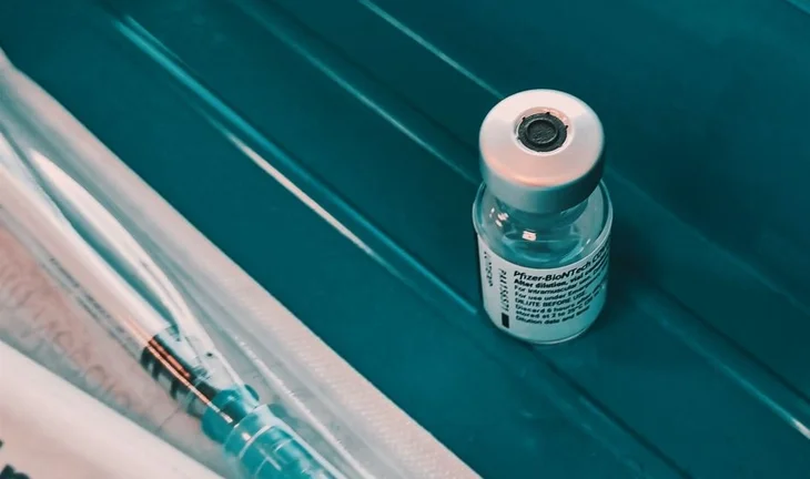 Singapore banks to fire unvaccinated staff only as ‘a last resort’