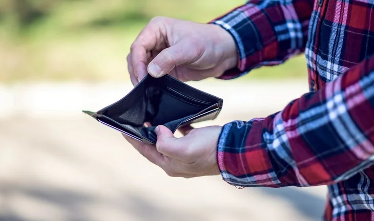 KKR is paying people $1.1m, supplementing carried interest with secondaries
