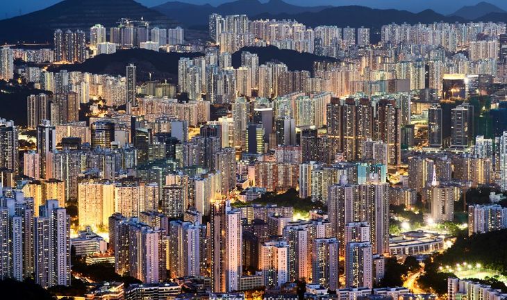 為何銀行家仍會選擇香港多於新加坡