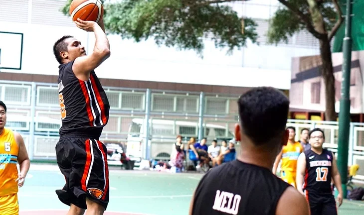 Singapore, HK juniors "don’t see a problem in being a job hopper"