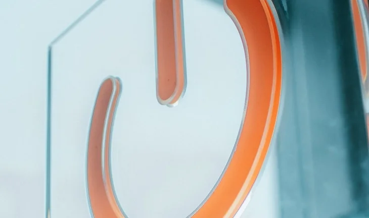 Coinbase ejecting senior ex-bank engineers as pro service shuts
