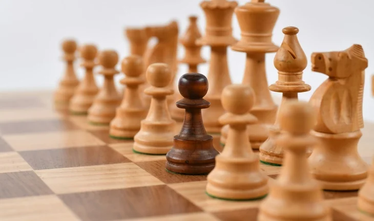 Lazard director defects to better-paying boutique with a promotion