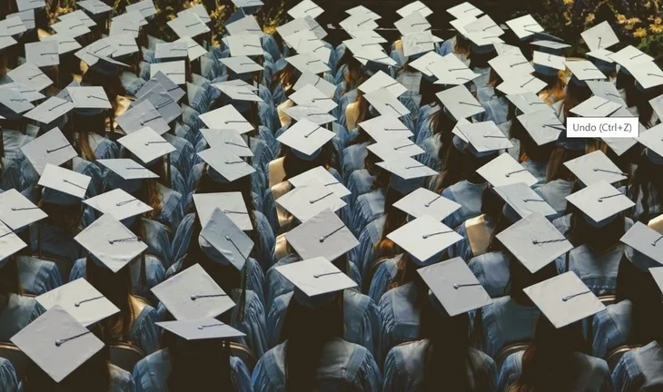 Hong Kong banks want Chinese graduates